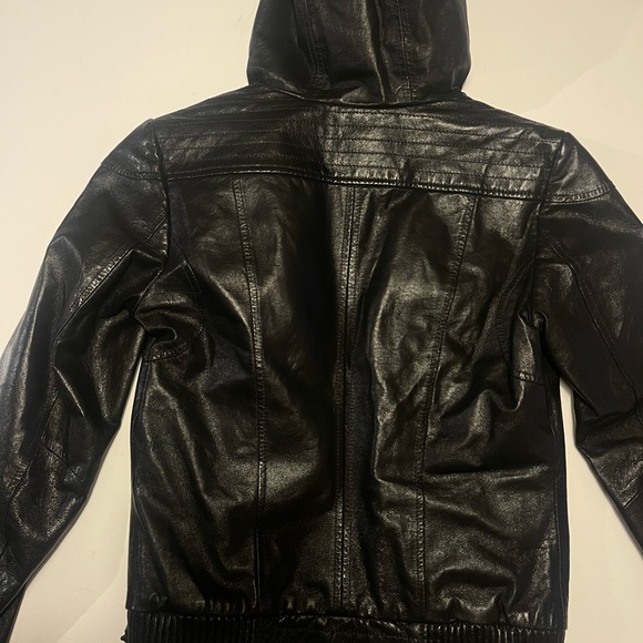 Danier Leather Jacket - Picture 7 of 8